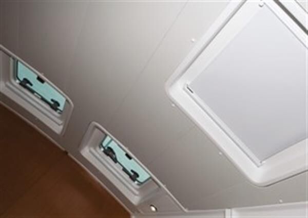 Hatch shade stor perde