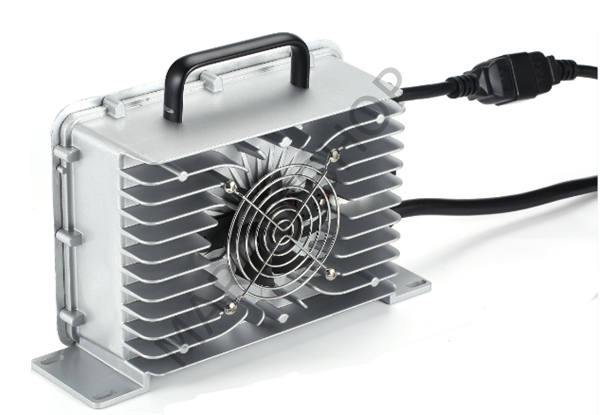 Roypow Smart LifePO4 Akü Şarj Cihazı 24V